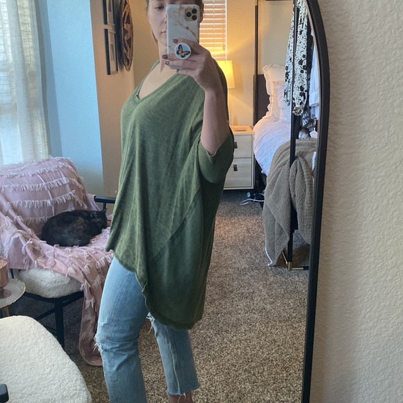 Free people green hi-low top - Picture 3 of 4